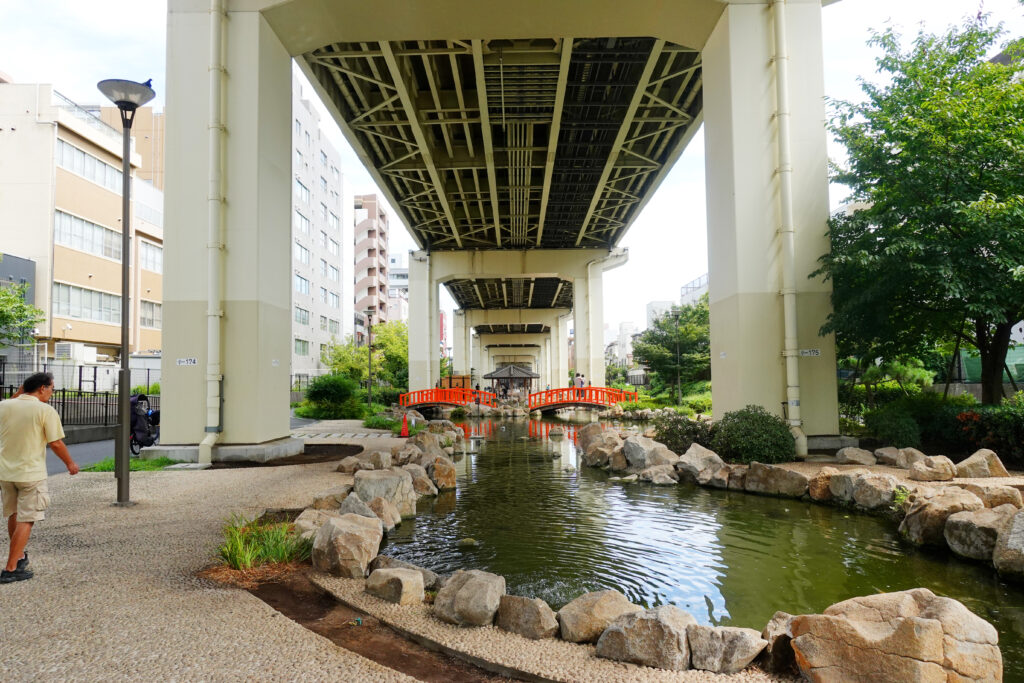 堅川河川敷公園_遠景庭園