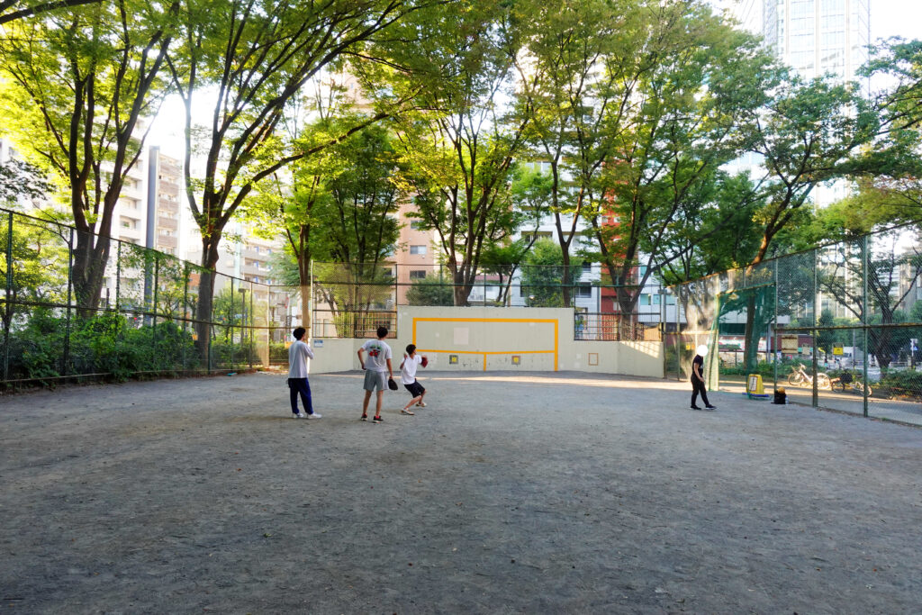 新宿中央公園_壁当て