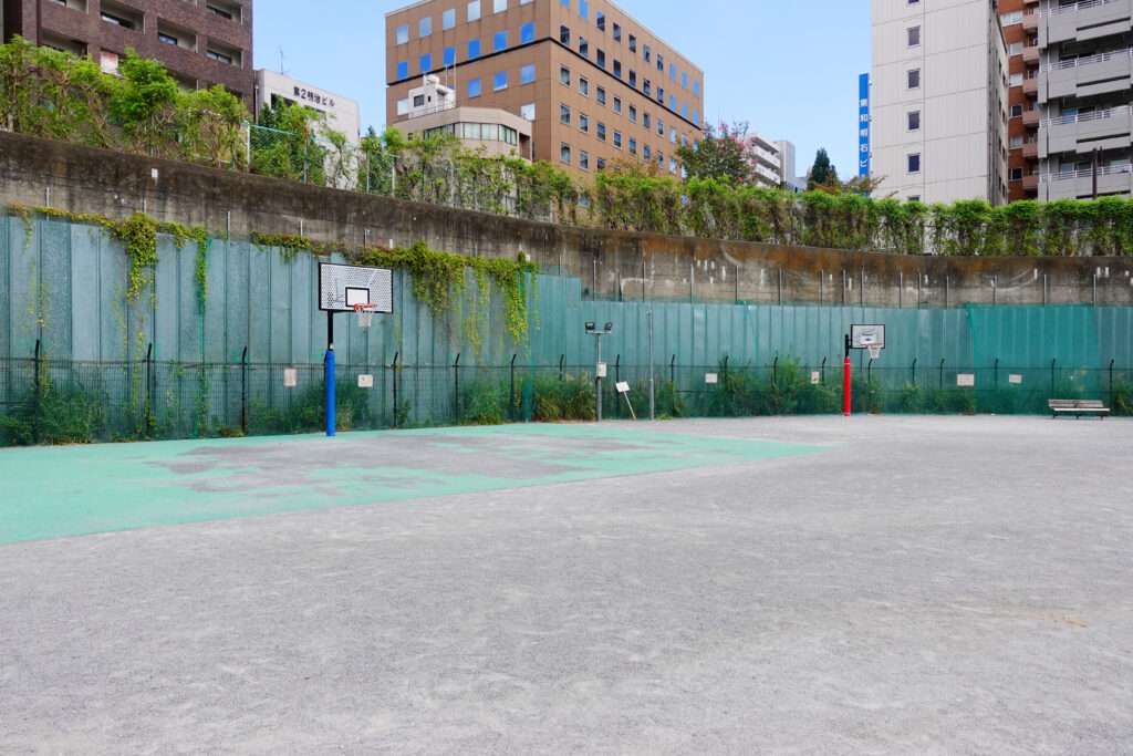 築地川公園_バスケットゴール