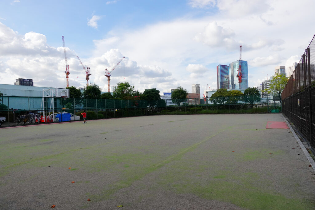 芝浦中央公園_反対から見た様子